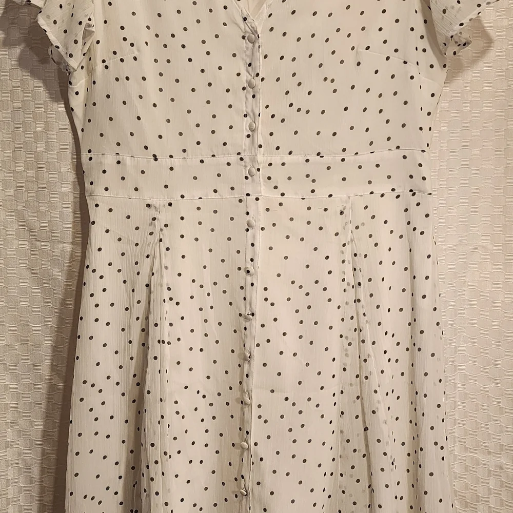 White Polka Dot Mini Dress Button Up Light And Airy Lanacore - Picture 2 of 9